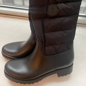 Moncler Ginette boots